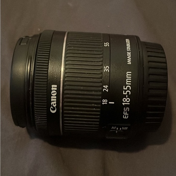 Selling the canon rebel SL3 with all its things - Picture 3 of 5